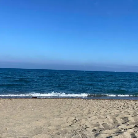 Family-Friendly Coastal Retreat Torreilles